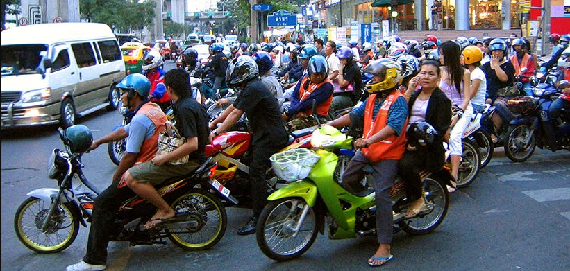 How Do Taxis, Motorbike Taxis & Public Transport Actually Work in Bangkok?